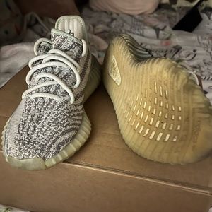 Yeezy boost blue tint mens size 5